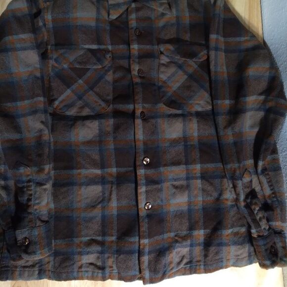 Vintage Pendleton Flannel Wool Button-Down Shirt - Picture 3 of 7